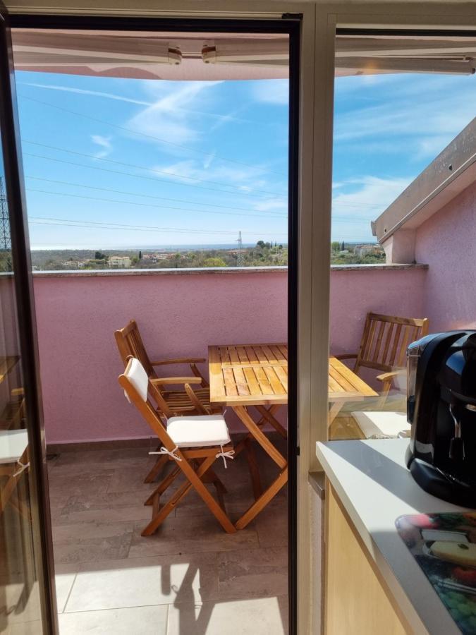 Apartma Katy Διαμέρισμα Ουμάγκ Εξωτερικό φωτογραφία
