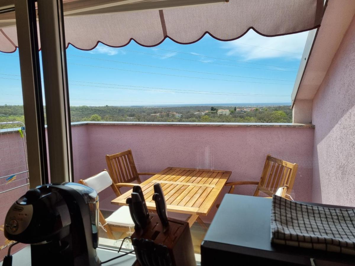 Apartma Katy Διαμέρισμα Ουμάγκ Εξωτερικό φωτογραφία