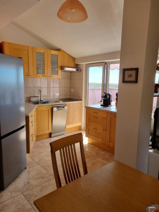 Apartma Katy Διαμέρισμα Ουμάγκ Εξωτερικό φωτογραφία