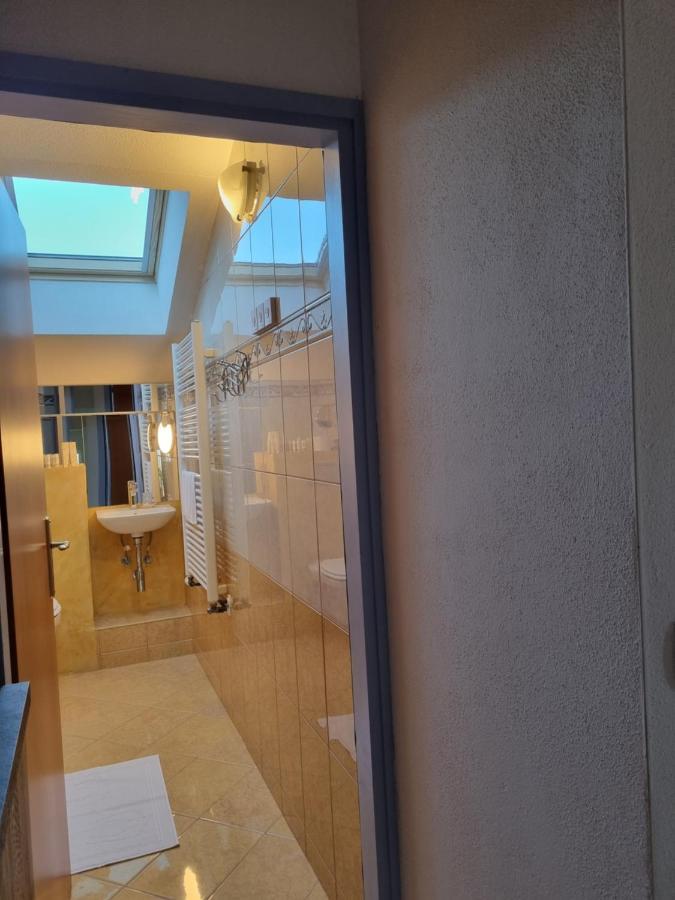 Apartma Katy Διαμέρισμα Ουμάγκ Εξωτερικό φωτογραφία