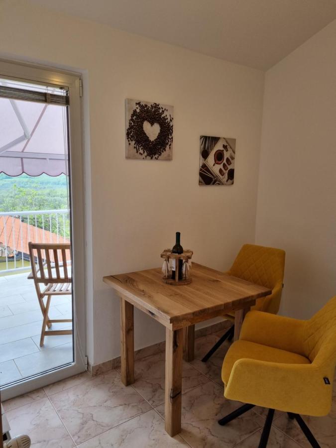 Apartma Katy Διαμέρισμα Ουμάγκ Εξωτερικό φωτογραφία